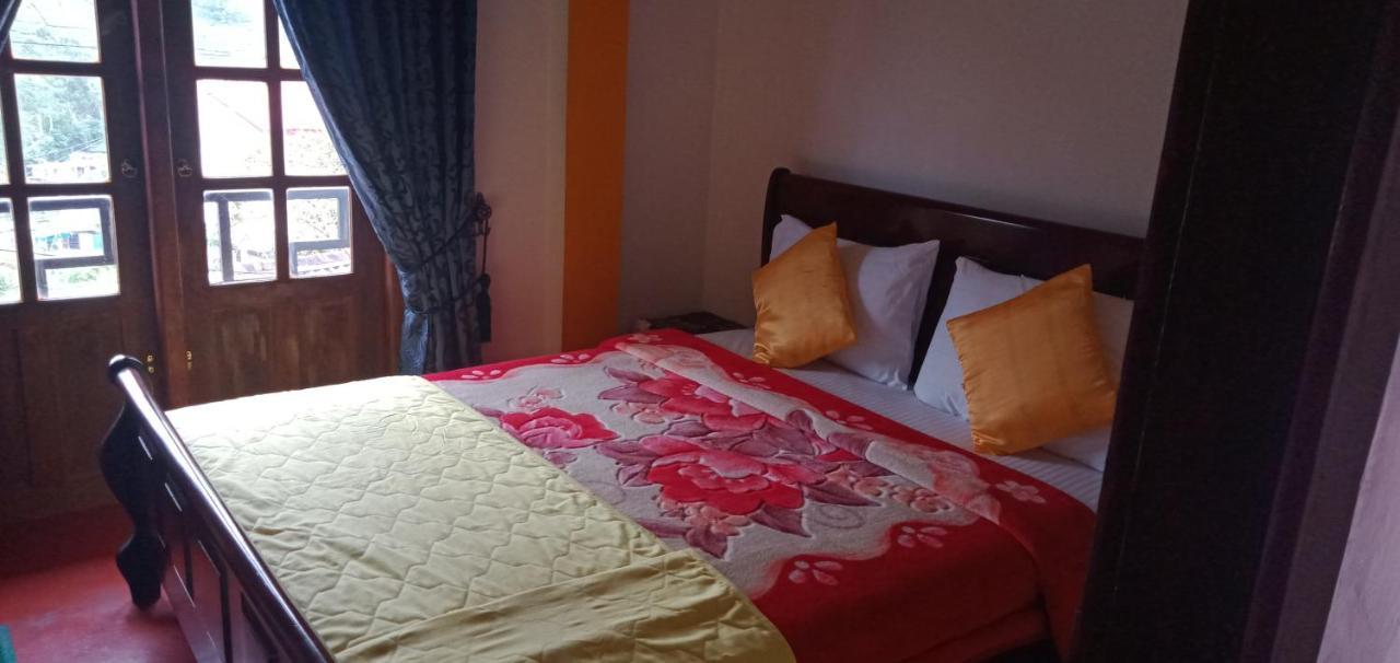 The Train View Bed & Breakfast Nuwara Eliya Exterior photo