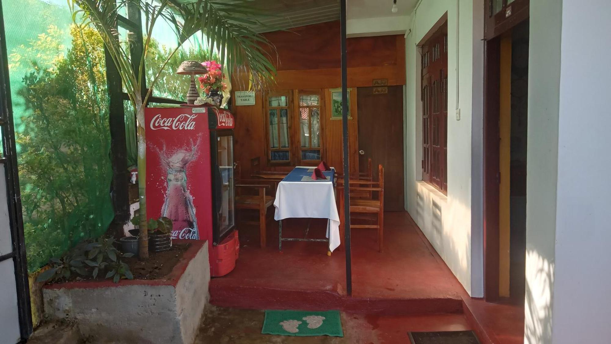 The Train View Bed & Breakfast Nuwara Eliya Exterior photo