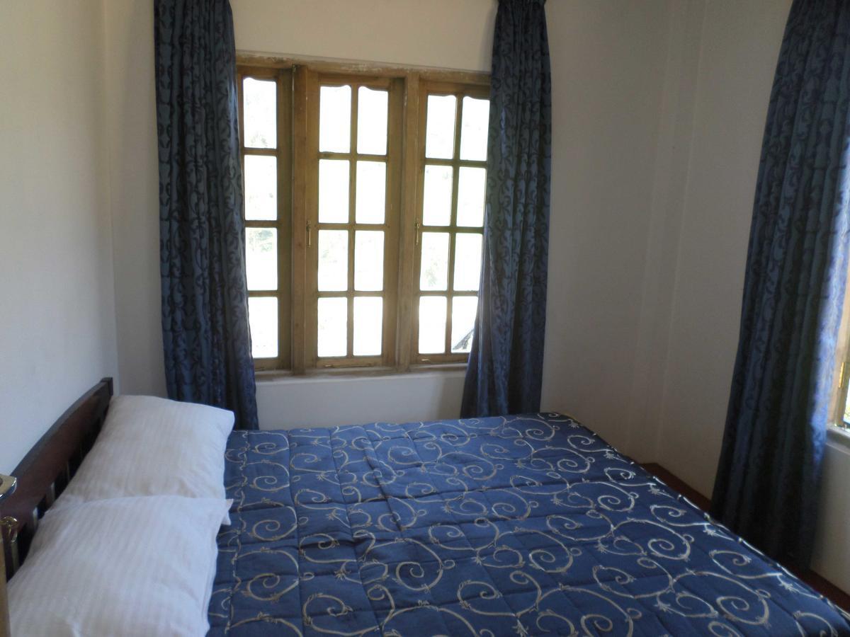 The Train View Bed & Breakfast Nuwara Eliya Exterior photo