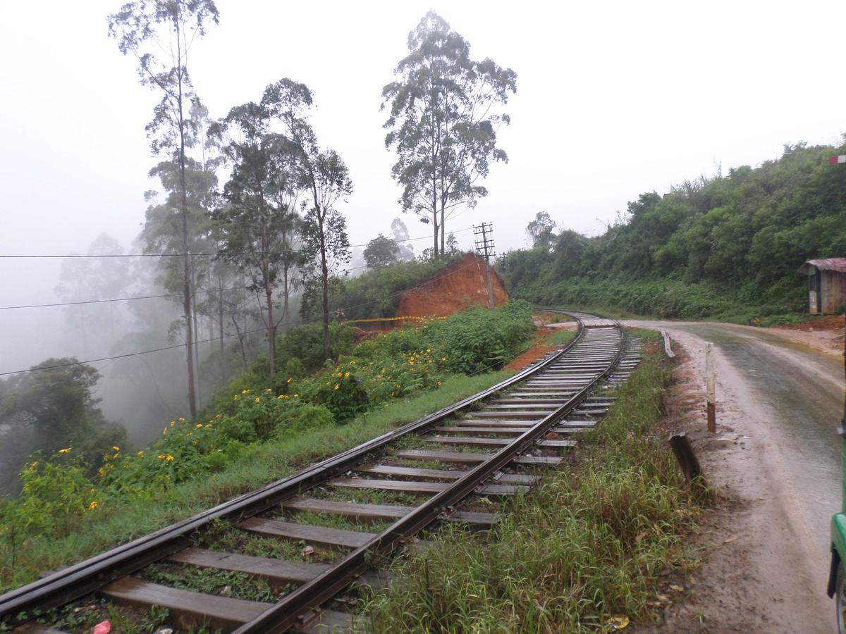 The Train View Bed & Breakfast Nuwara Eliya Exterior photo