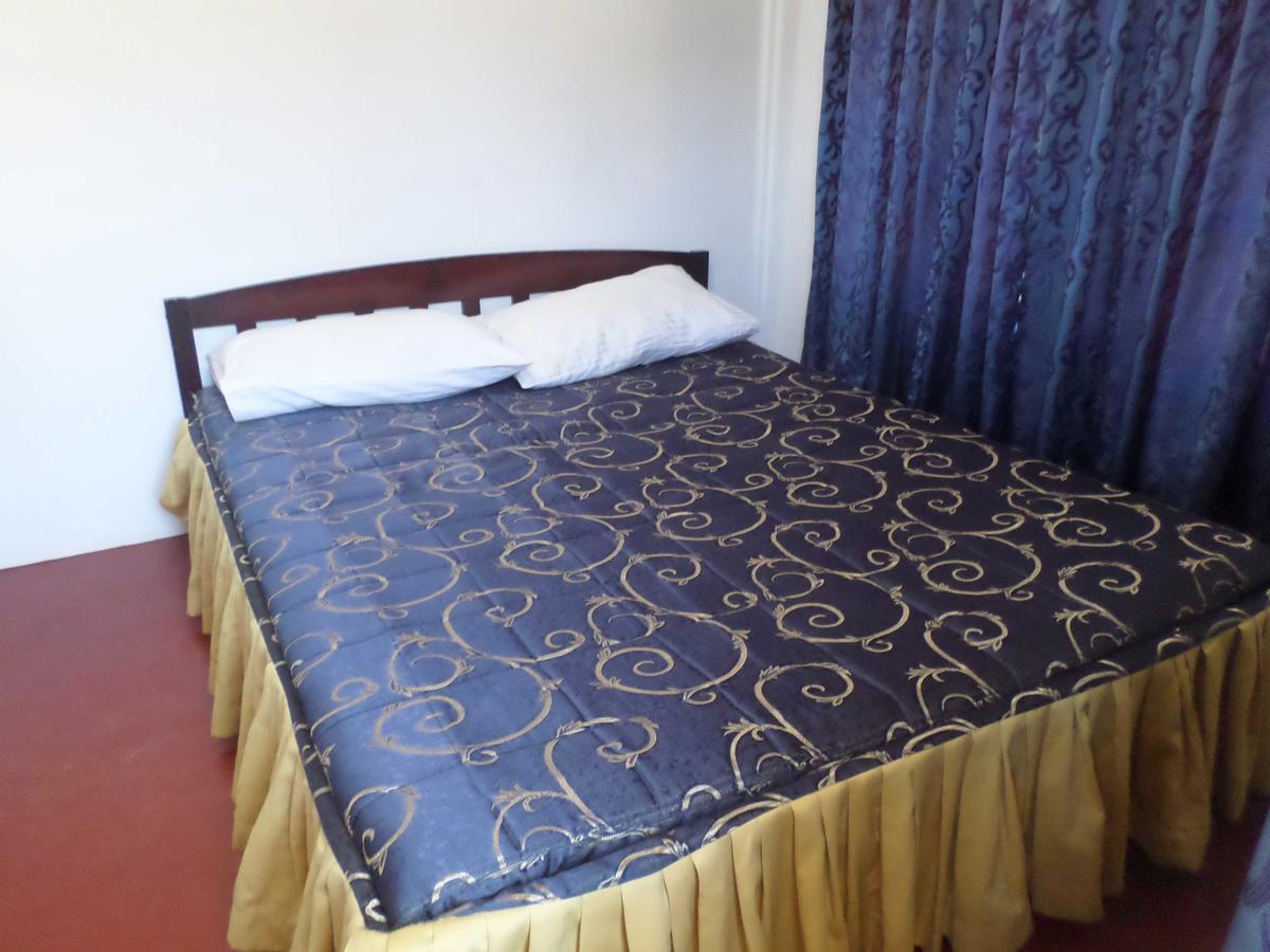 The Train View Bed & Breakfast Nuwara Eliya Exterior photo